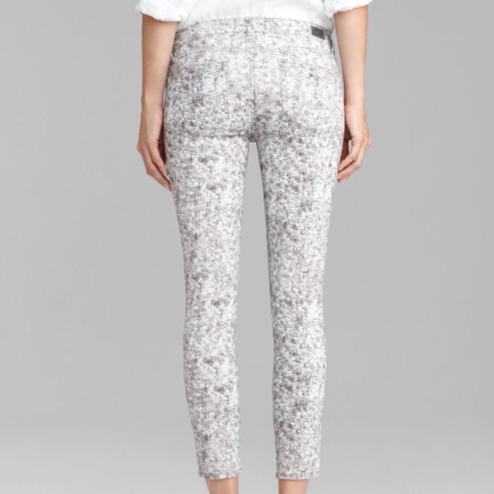 PAIGE Verdugo Ankle Skinny Jeans in Pewter Sequin Size 27 LIKE NEW - Picture 2 of 16